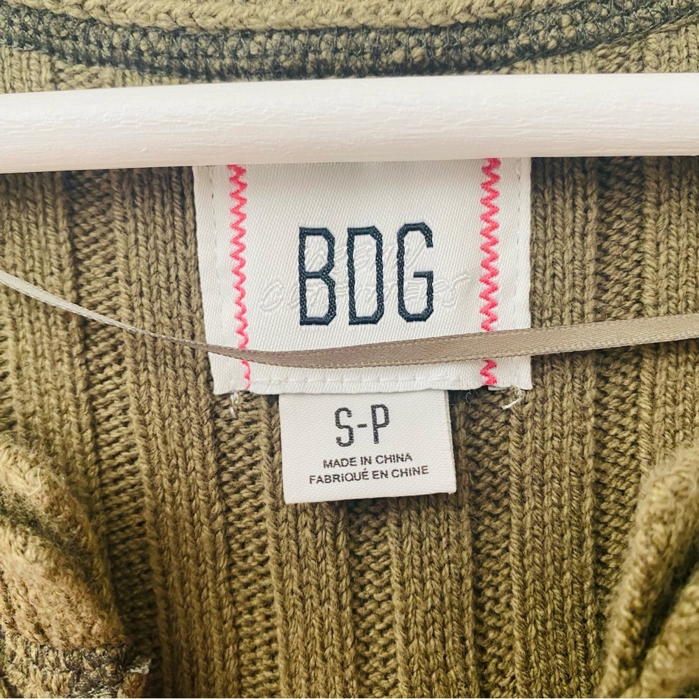 BDG by Urban Outfitters Oversized High Low Sweater Green Sz Small - Picture 4 of 8
